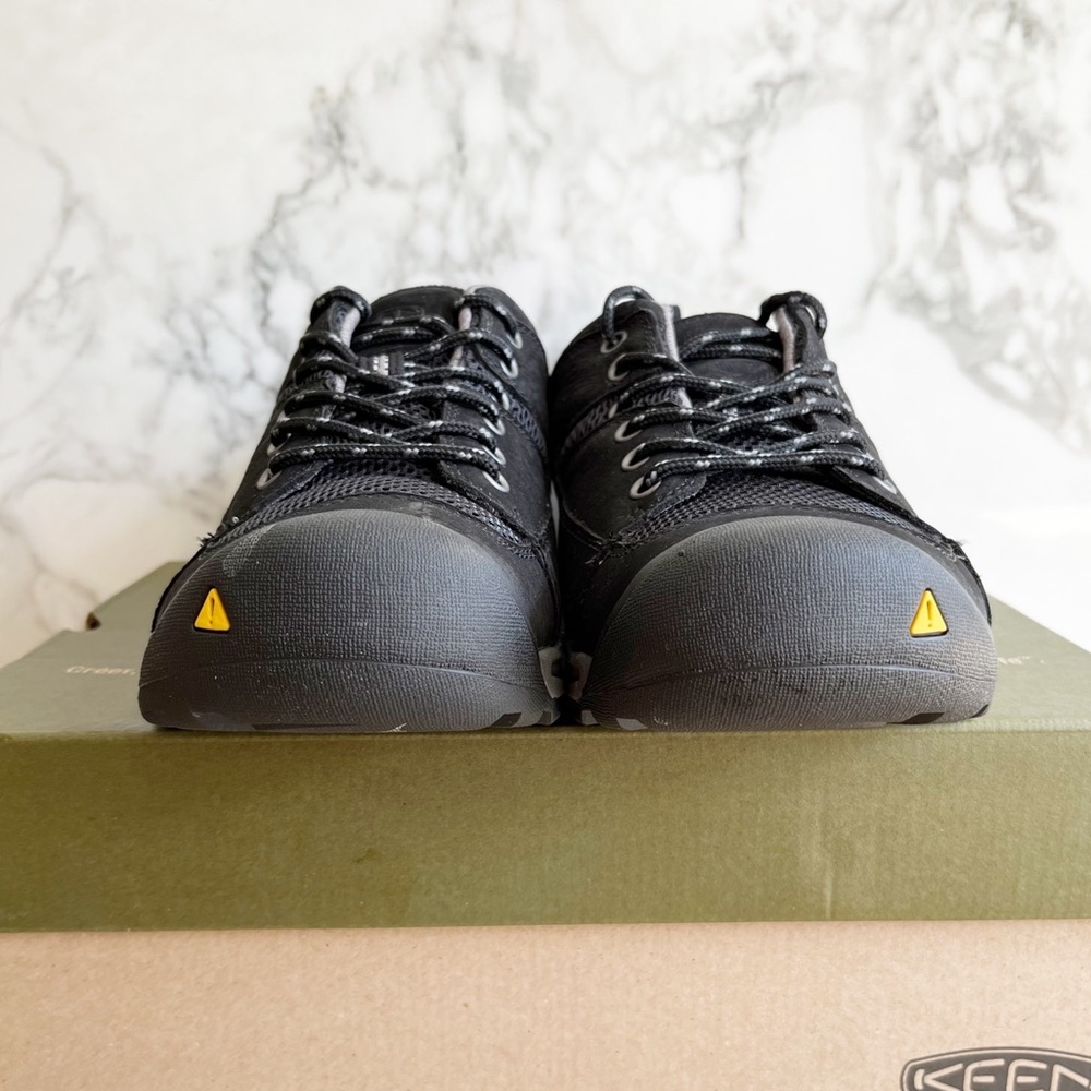 𝅺BNWT Men’s Keen Wichita Hiking shoe in Black/Drizzle - Picture 4 of 11
